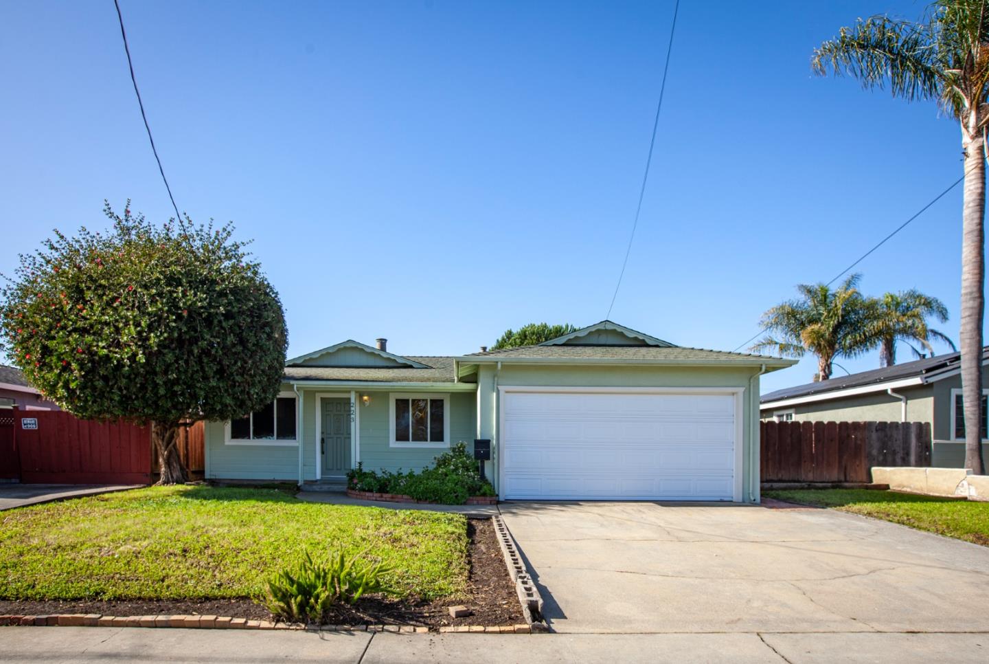 Detail Gallery Image 2 of 27 For 223 Shasta St, Watsonville,  CA 95076 - 3 Beds | 2 Baths