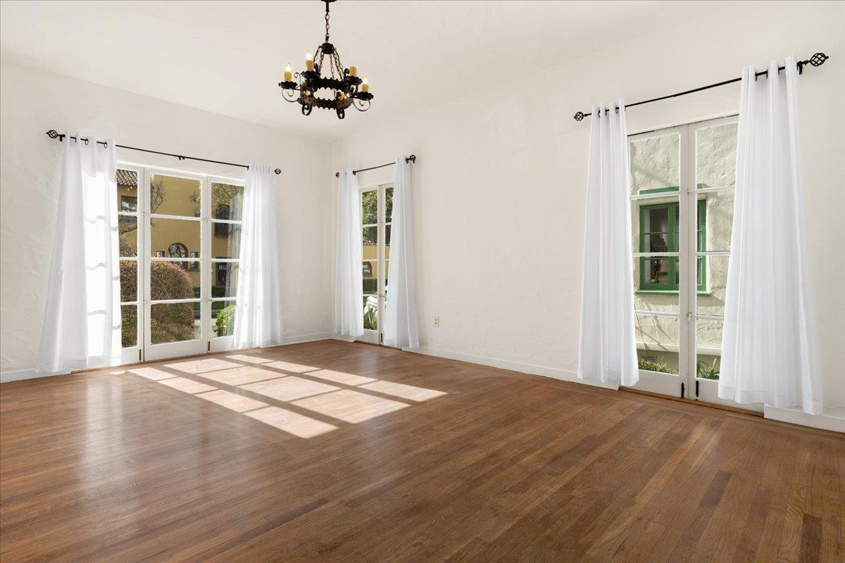 Detail Gallery Image 15 of 27 For 15 Hawthorne Way, San Jose,  CA 95110 - – Beds | – Baths