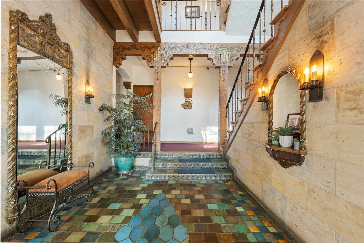 Detail Gallery Image 4 of 27 For 15 Hawthorne Way, San Jose,  CA 95110 - – Beds | – Baths