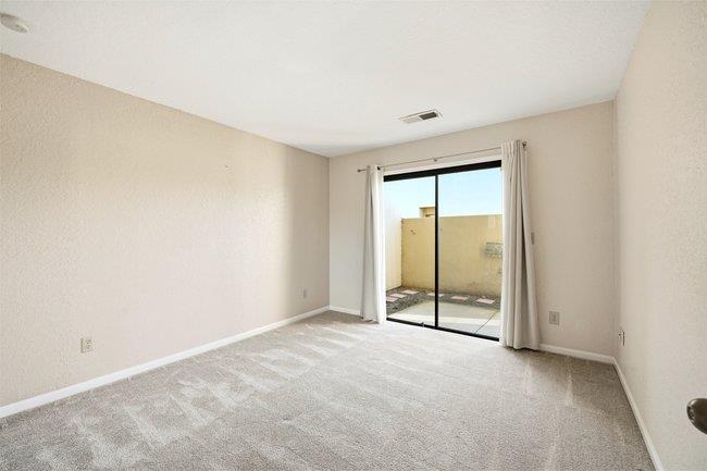Detail Gallery Image 15 of 24 For 1067 Padre Dr #2,  Salinas,  CA 93901 - 2 Beds | 2 Baths