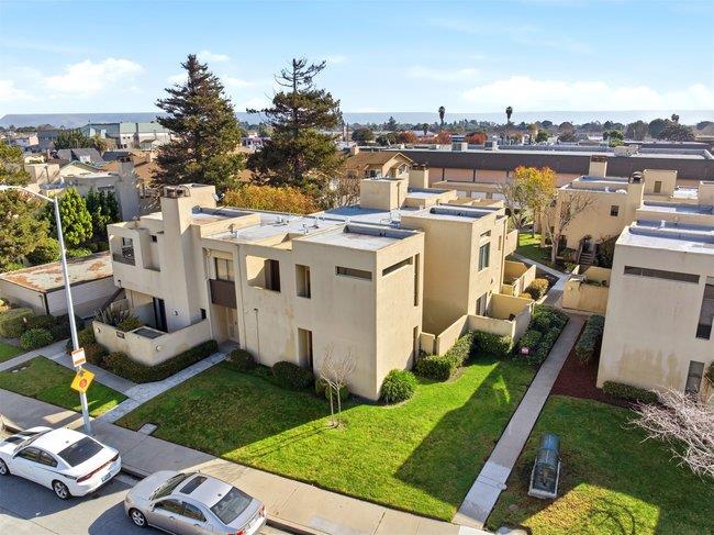 Detail Gallery Image 23 of 24 For 1067 Padre Dr #2,  Salinas,  CA 93901 - 2 Beds | 2 Baths