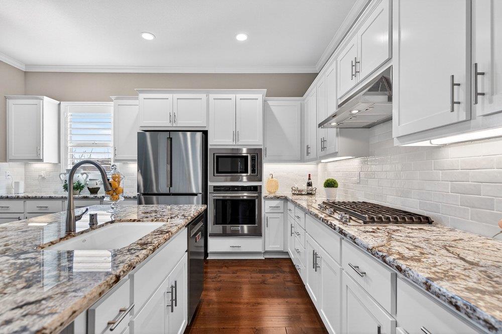 Detail Gallery Image 16 of 70 For 989 Pismo Ct, Hollister,  CA 95023 - 3 Beds | 3 Baths