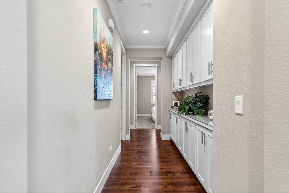 Detail Gallery Image 23 of 70 For 989 Pismo Ct, Hollister,  CA 95023 - 3 Beds | 3 Baths