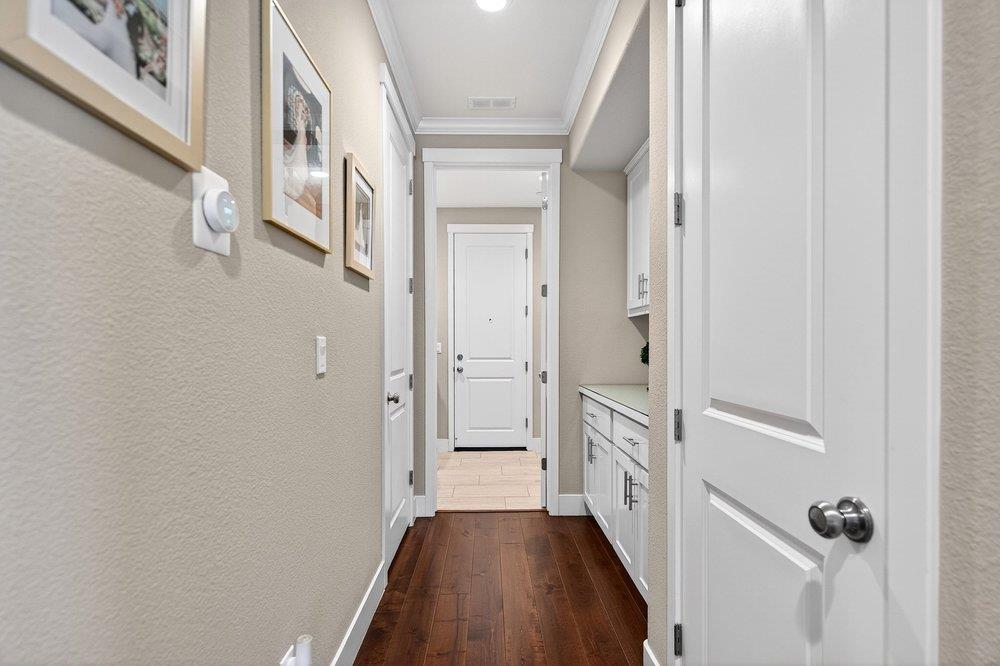 Detail Gallery Image 27 of 70 For 989 Pismo Ct, Hollister,  CA 95023 - 3 Beds | 3 Baths