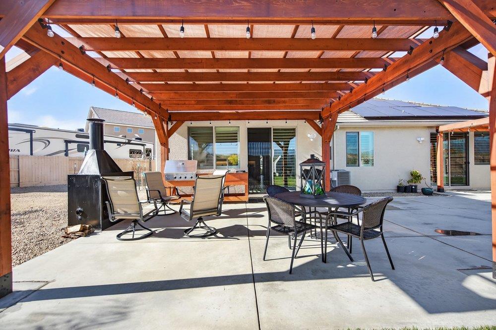 Detail Gallery Image 36 of 70 For 989 Pismo Ct, Hollister,  CA 95023 - 3 Beds | 3 Baths