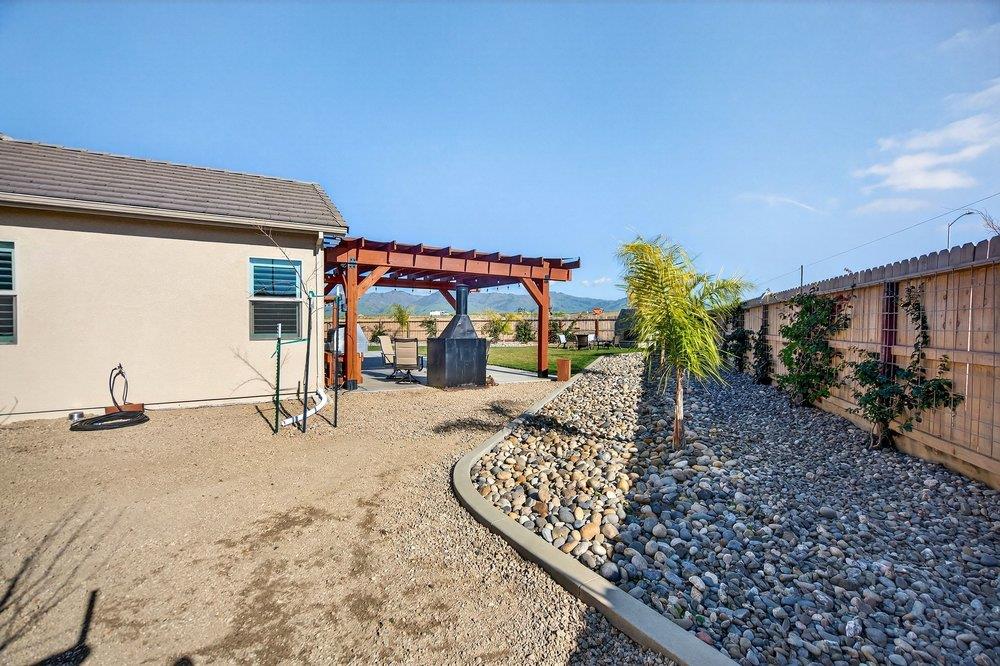 Detail Gallery Image 41 of 70 For 989 Pismo Ct, Hollister,  CA 95023 - 3 Beds | 3 Baths