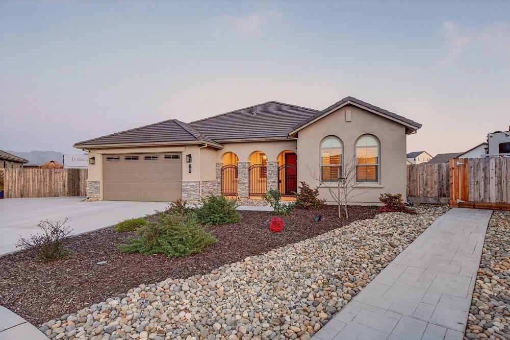 Detail Gallery Image 54 of 70 For 989 Pismo Ct, Hollister,  CA 95023 - 3 Beds | 3 Baths