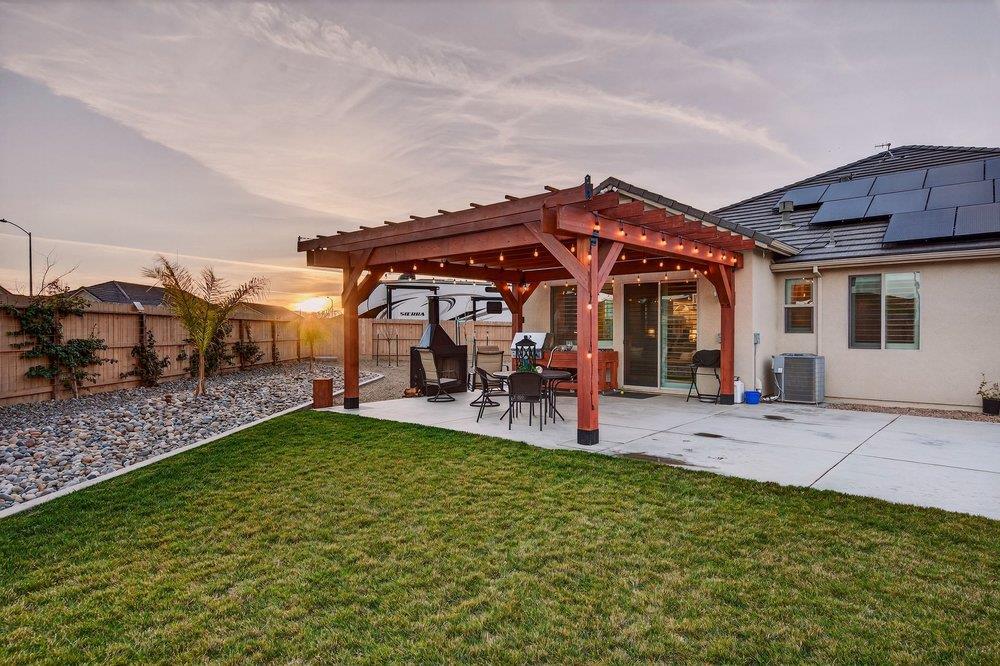 Detail Gallery Image 56 of 70 For 989 Pismo Ct, Hollister,  CA 95023 - 3 Beds | 3 Baths