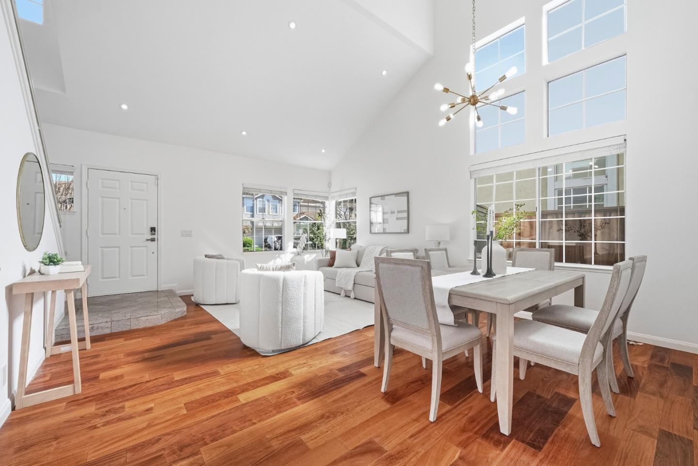 Detail Gallery Image 11 of 56 For 1608 Mission Springs Cir, San Jose,  CA 95131 - 4 Beds | 2/1 Baths