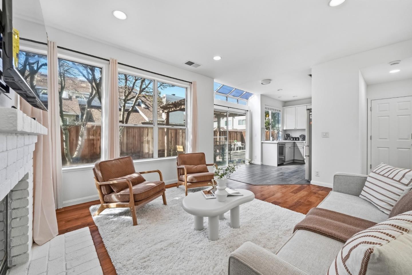 Detail Gallery Image 15 of 56 For 1608 Mission Springs Cir, San Jose,  CA 95131 - 4 Beds | 2/1 Baths