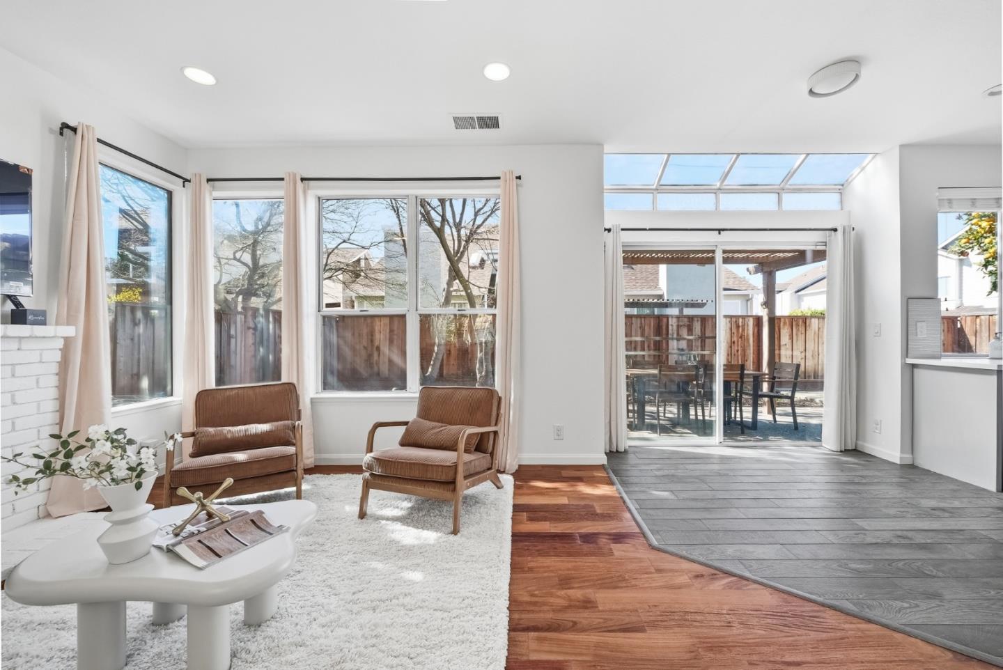 Detail Gallery Image 18 of 56 For 1608 Mission Springs Cir, San Jose,  CA 95131 - 4 Beds | 2/1 Baths