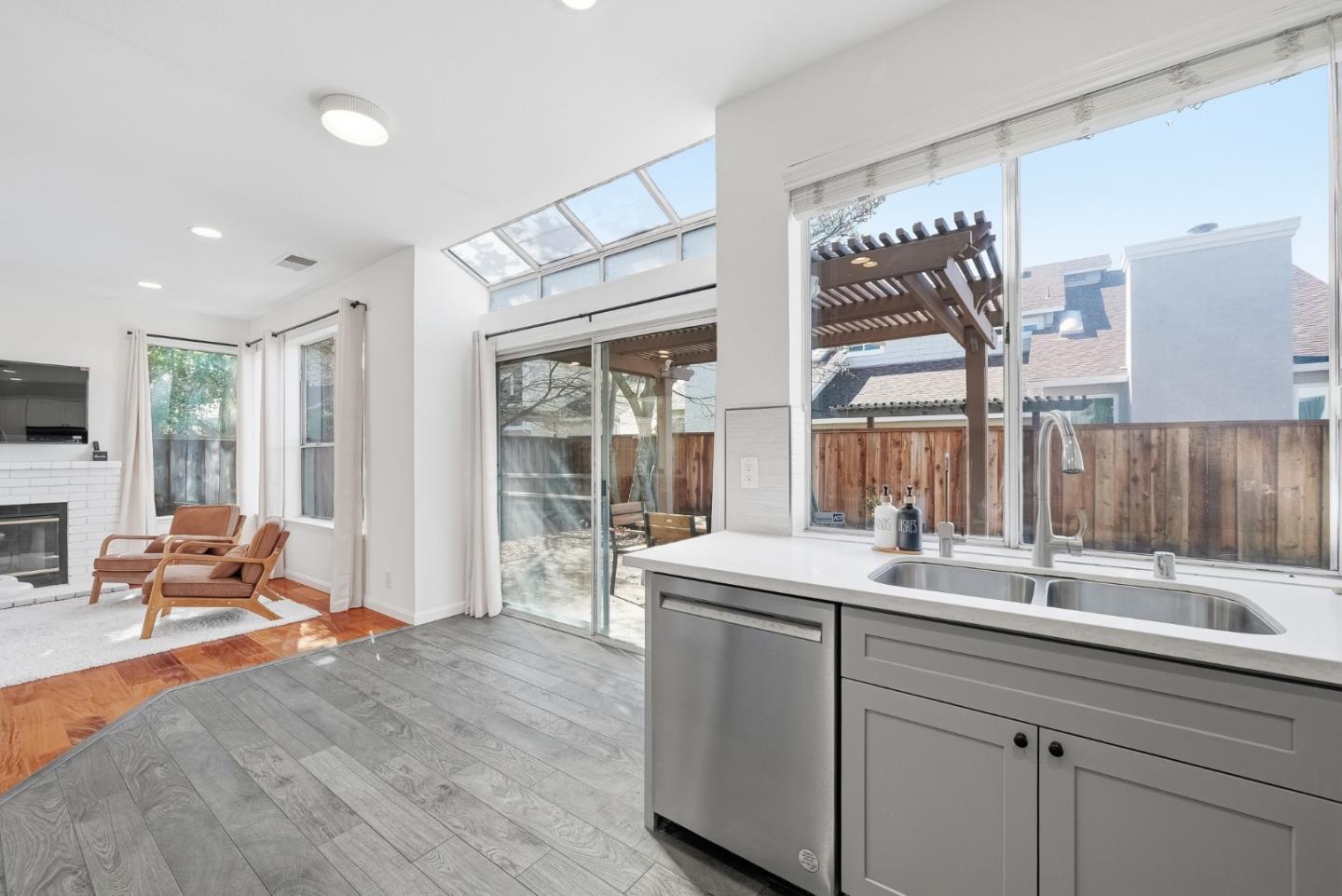 Detail Gallery Image 21 of 56 For 1608 Mission Springs Cir, San Jose,  CA 95131 - 4 Beds | 2/1 Baths