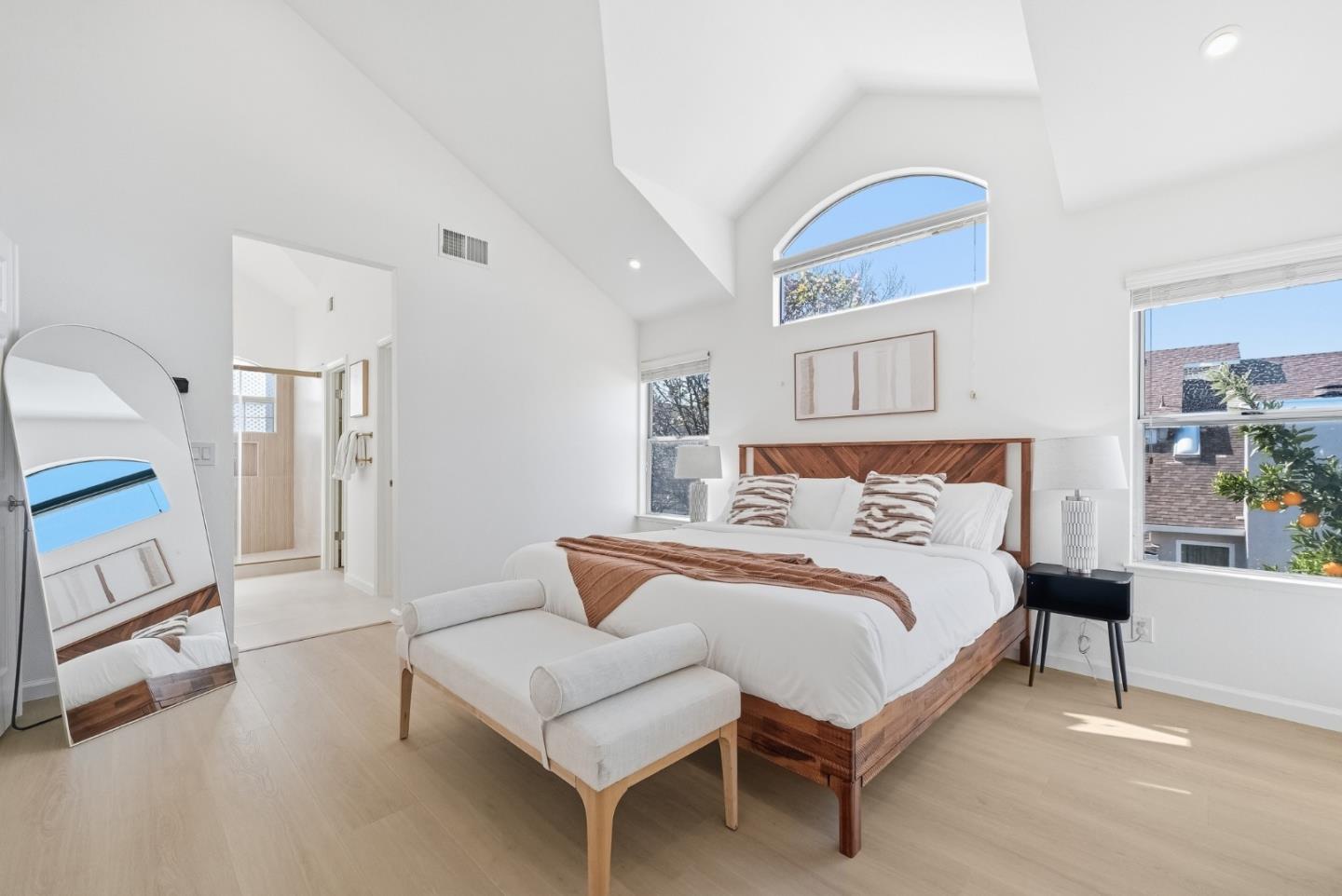 Detail Gallery Image 25 of 56 For 1608 Mission Springs Cir, San Jose,  CA 95131 - 4 Beds | 2/1 Baths