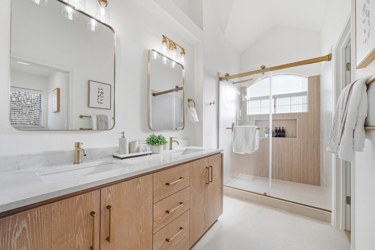 Detail Gallery Image 38 of 56 For 1608 Mission Springs Cir, San Jose,  CA 95131 - 4 Beds | 2/1 Baths