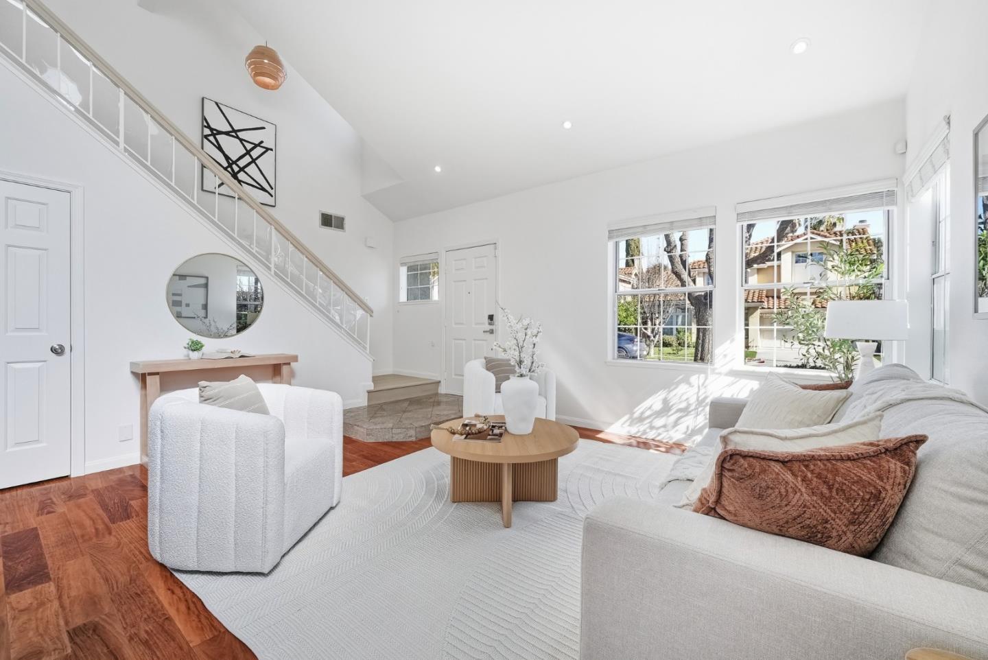 Detail Gallery Image 4 of 56 For 1608 Mission Springs Cir, San Jose,  CA 95131 - 4 Beds | 2/1 Baths