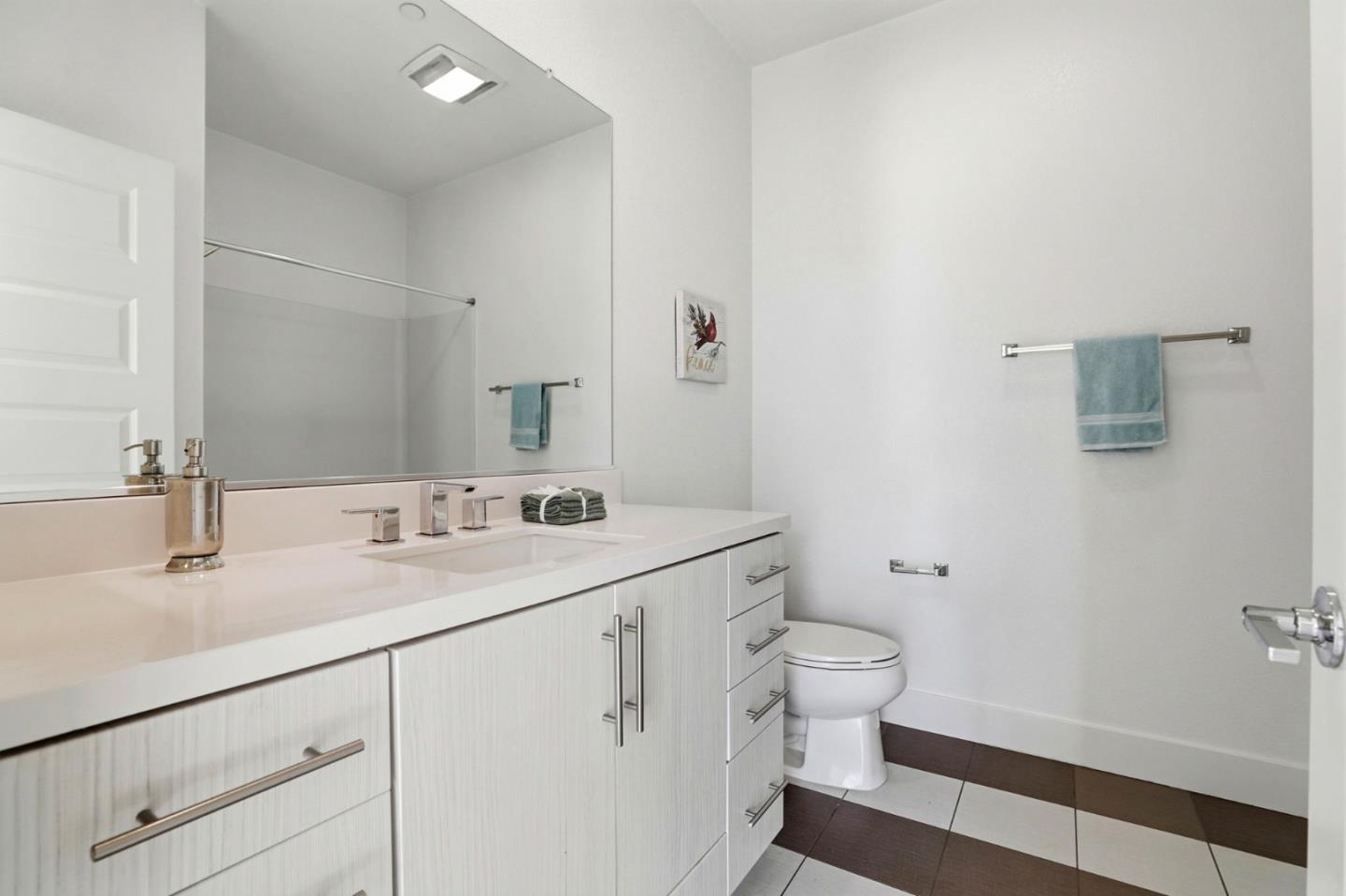 Detail Gallery Image 16 of 39 For 287 Odyssey Ln, Milpitas,  CA 95035 - 2 Beds | 2/1 Baths