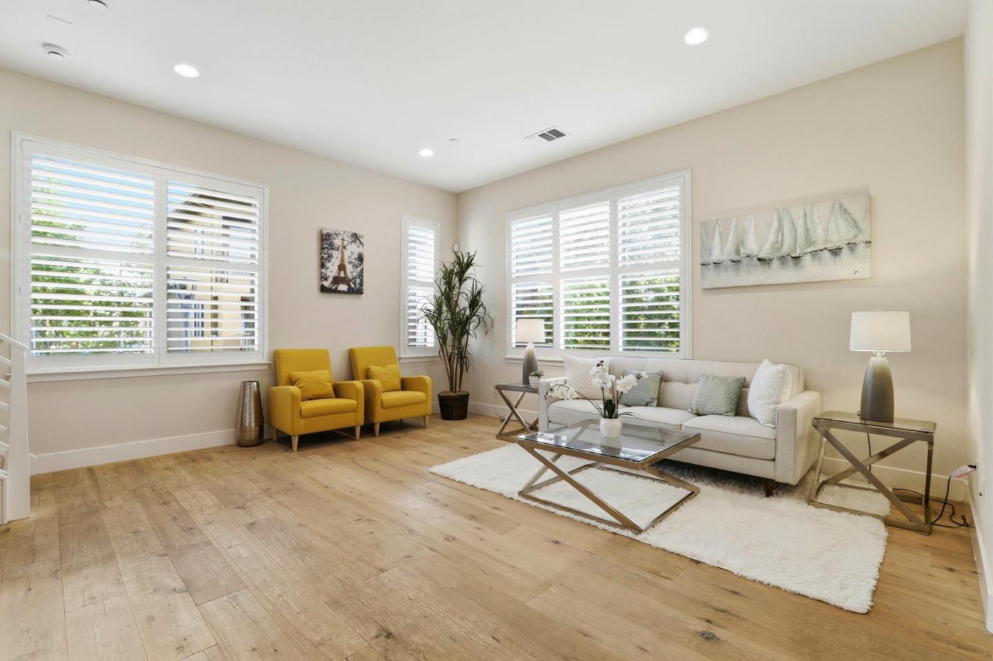 Detail Gallery Image 3 of 39 For 287 Odyssey Ln, Milpitas,  CA 95035 - 2 Beds | 2/1 Baths