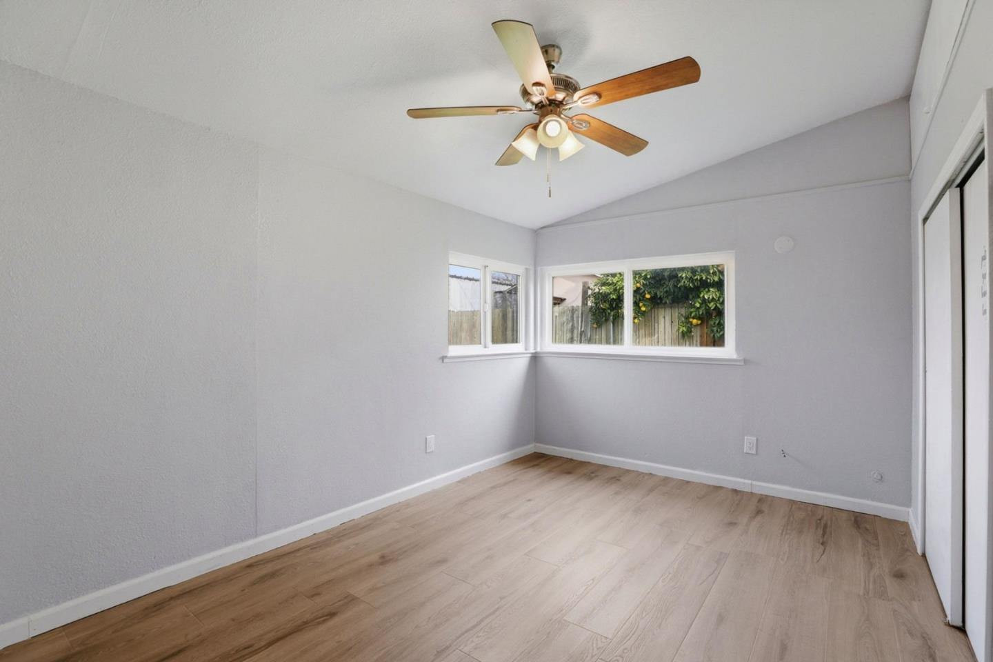 Detail Gallery Image 22 of 40 For 5741 39th St, Sacramento,  CA 95824 - 4 Beds | 3 Baths