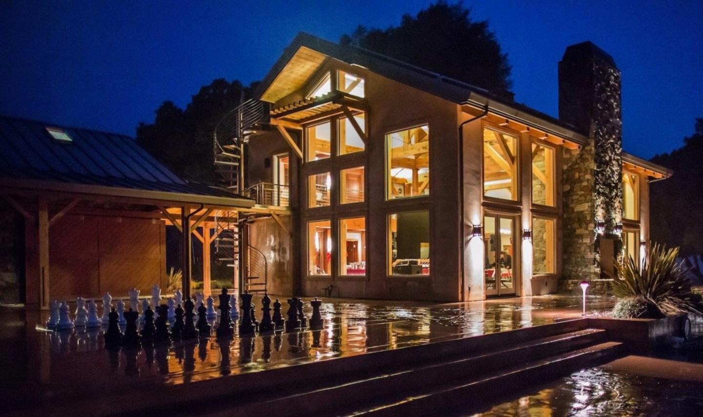 Detail Gallery Image 22 of 81 For 15060 Montebello Rd, Cupertino,  CA 95014 - 3 Beds | 3 Baths