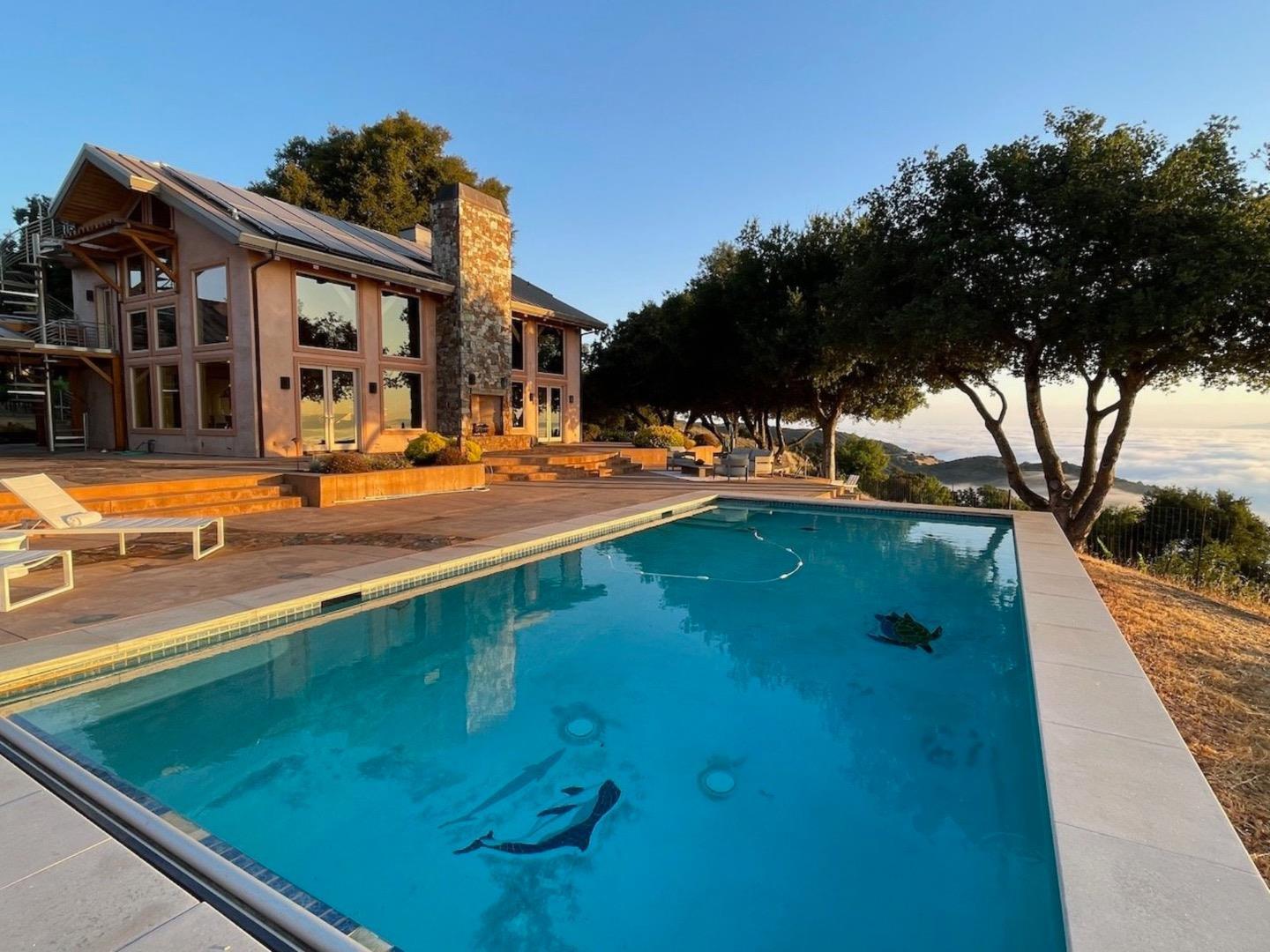 Detail Gallery Image 26 of 81 For 15060 Montebello Rd, Cupertino,  CA 95014 - 3 Beds | 3 Baths