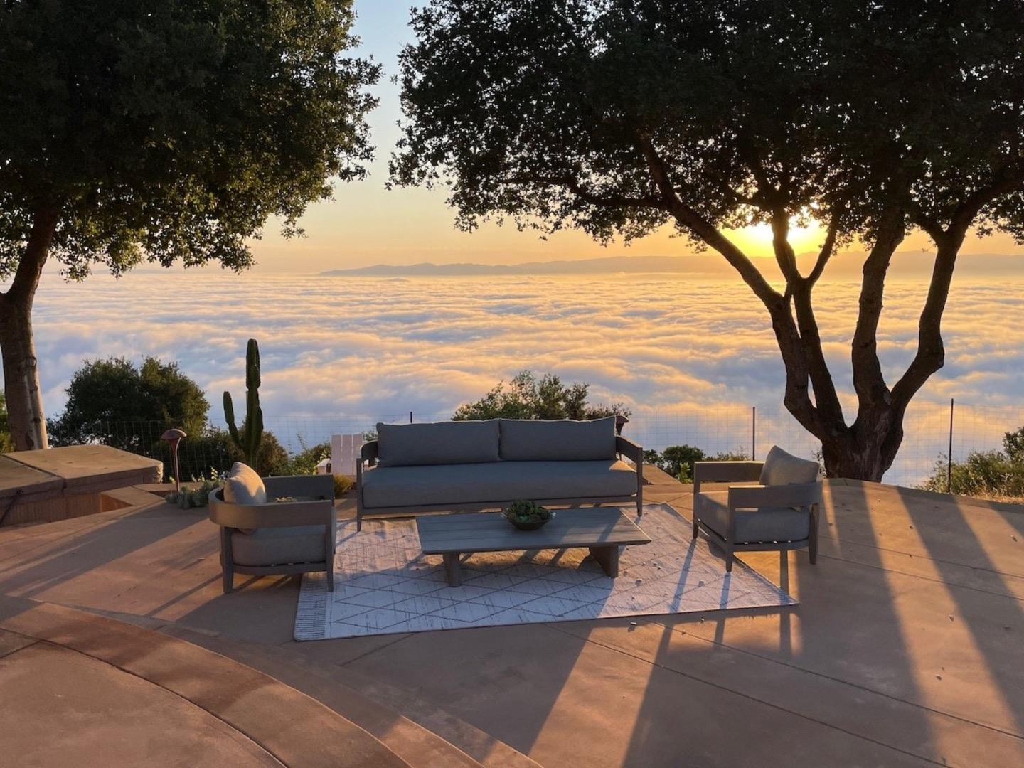 Detail Gallery Image 29 of 81 For 15060 Montebello Rd, Cupertino,  CA 95014 - 3 Beds | 3 Baths