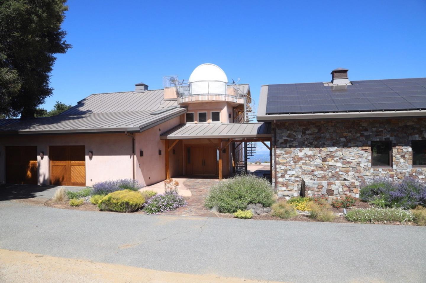 Detail Gallery Image 3 of 81 For 15060 Montebello Rd, Cupertino,  CA 95014 - 3 Beds | 3 Baths