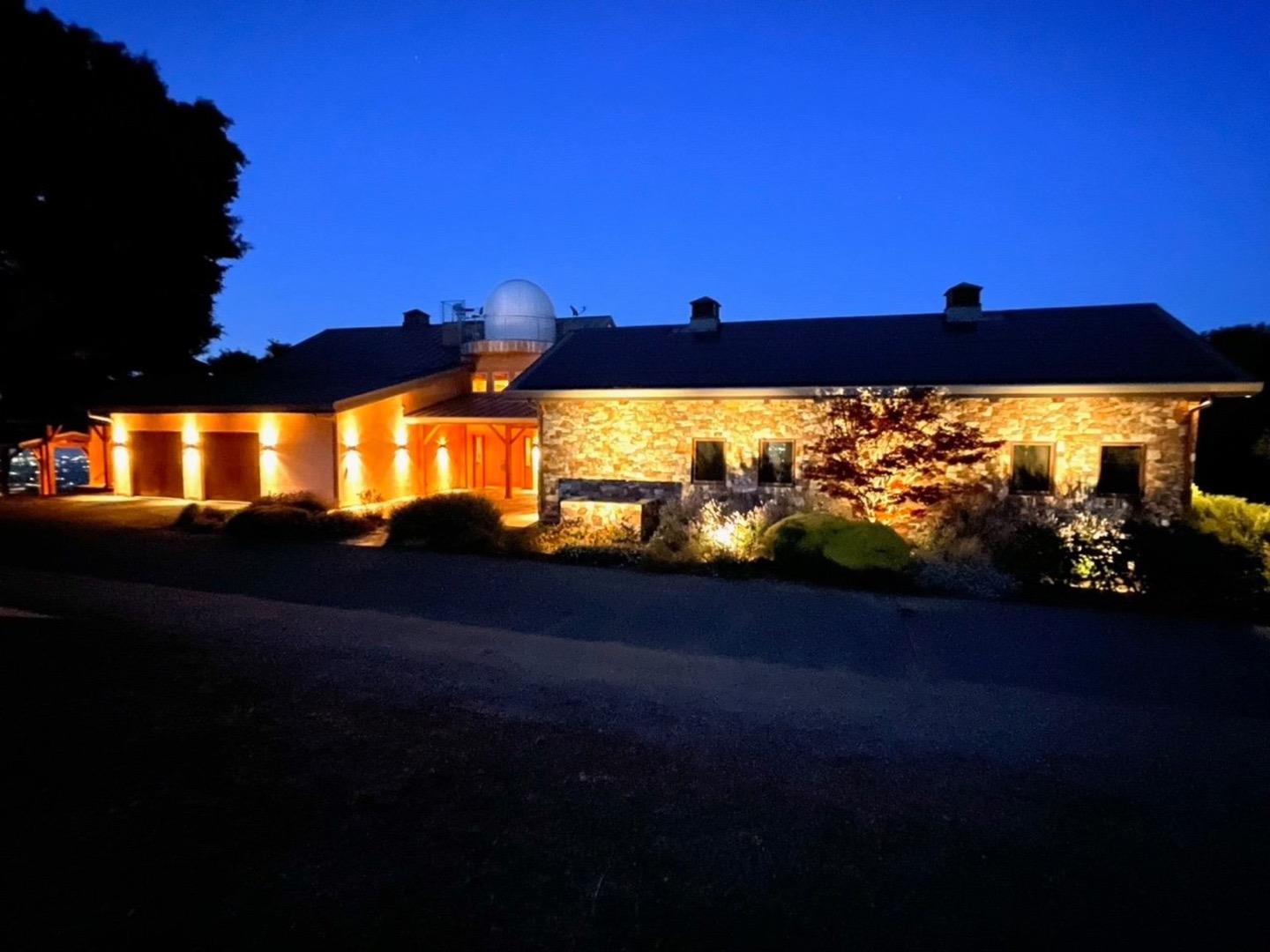 Detail Gallery Image 5 of 81 For 15060 Montebello Rd, Cupertino,  CA 95014 - 3 Beds | 3 Baths