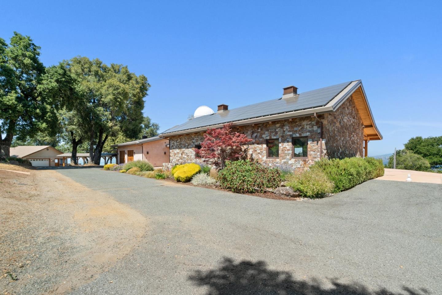 Detail Gallery Image 58 of 81 For 15060 Montebello Rd, Cupertino,  CA 95014 - 3 Beds | 3 Baths