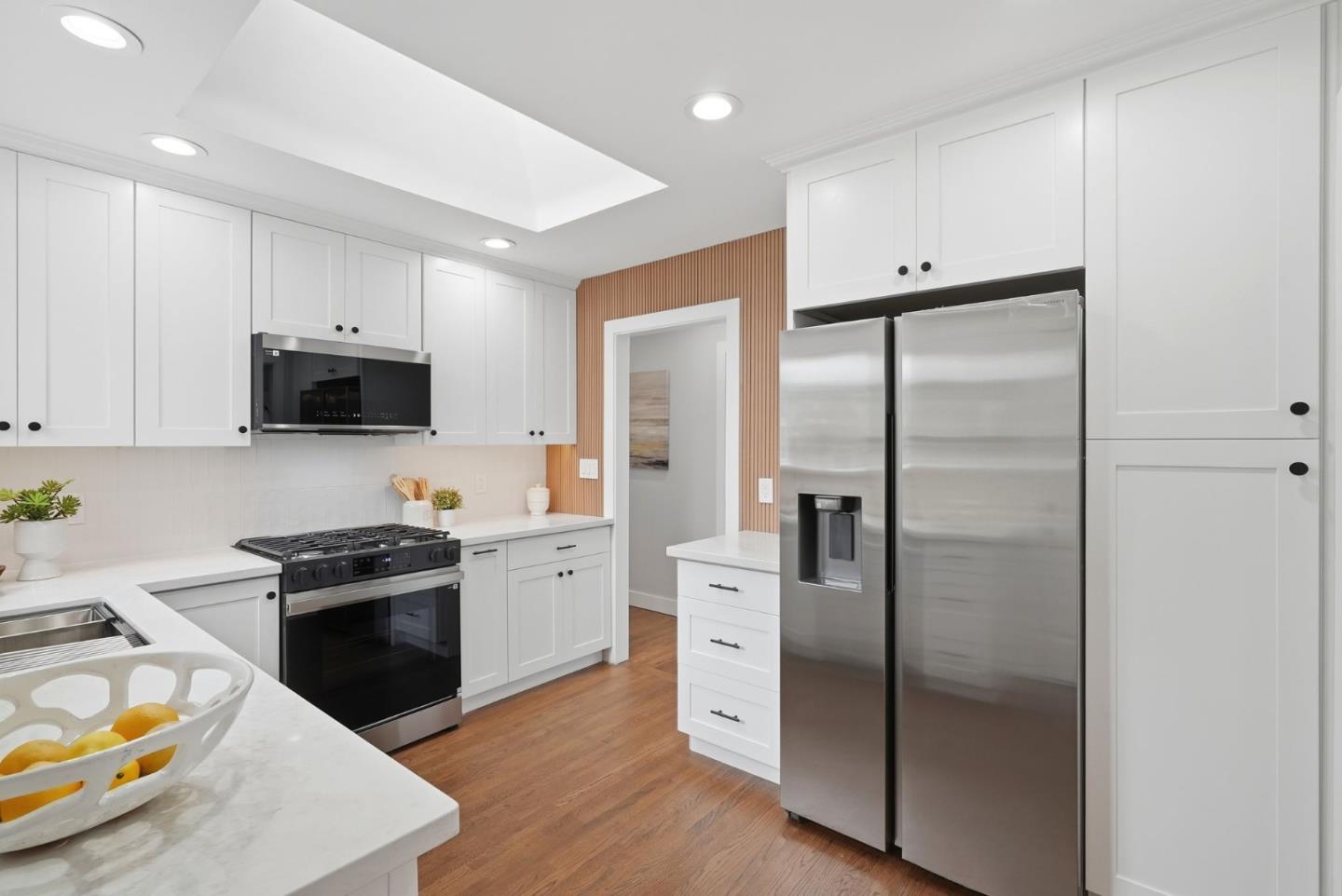 Detail Gallery Image 19 of 28 For 745 Birch Ave, San Mateo,  CA 94402 - 3 Beds | 1 Baths