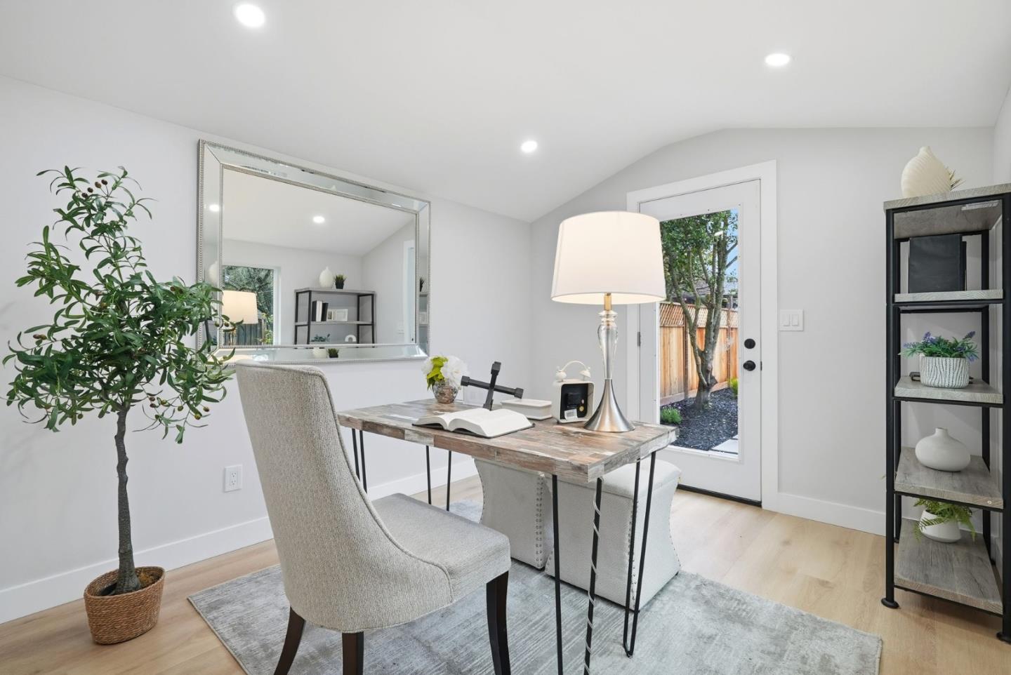 Detail Gallery Image 24 of 28 For 745 Birch Ave, San Mateo,  CA 94402 - 3 Beds | 1 Baths