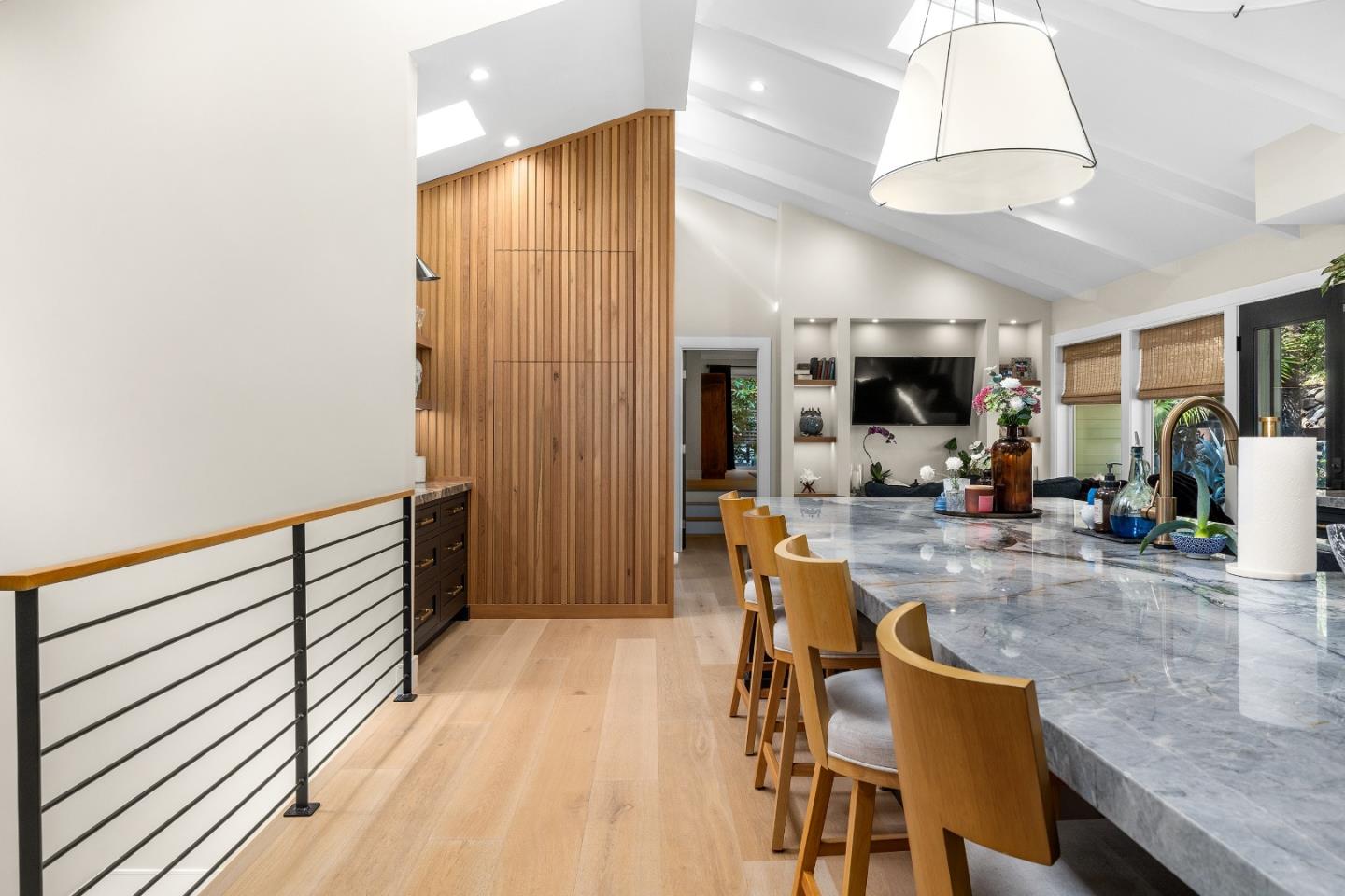 Detail Gallery Image 22 of 43 For 101 Endlich Dr, Santa Cruz,  CA 95060 - 5 Beds | 3/1 Baths