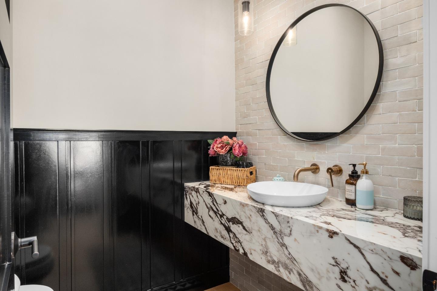 Detail Gallery Image 28 of 43 For 101 Endlich Dr, Santa Cruz,  CA 95060 - 5 Beds | 3/1 Baths