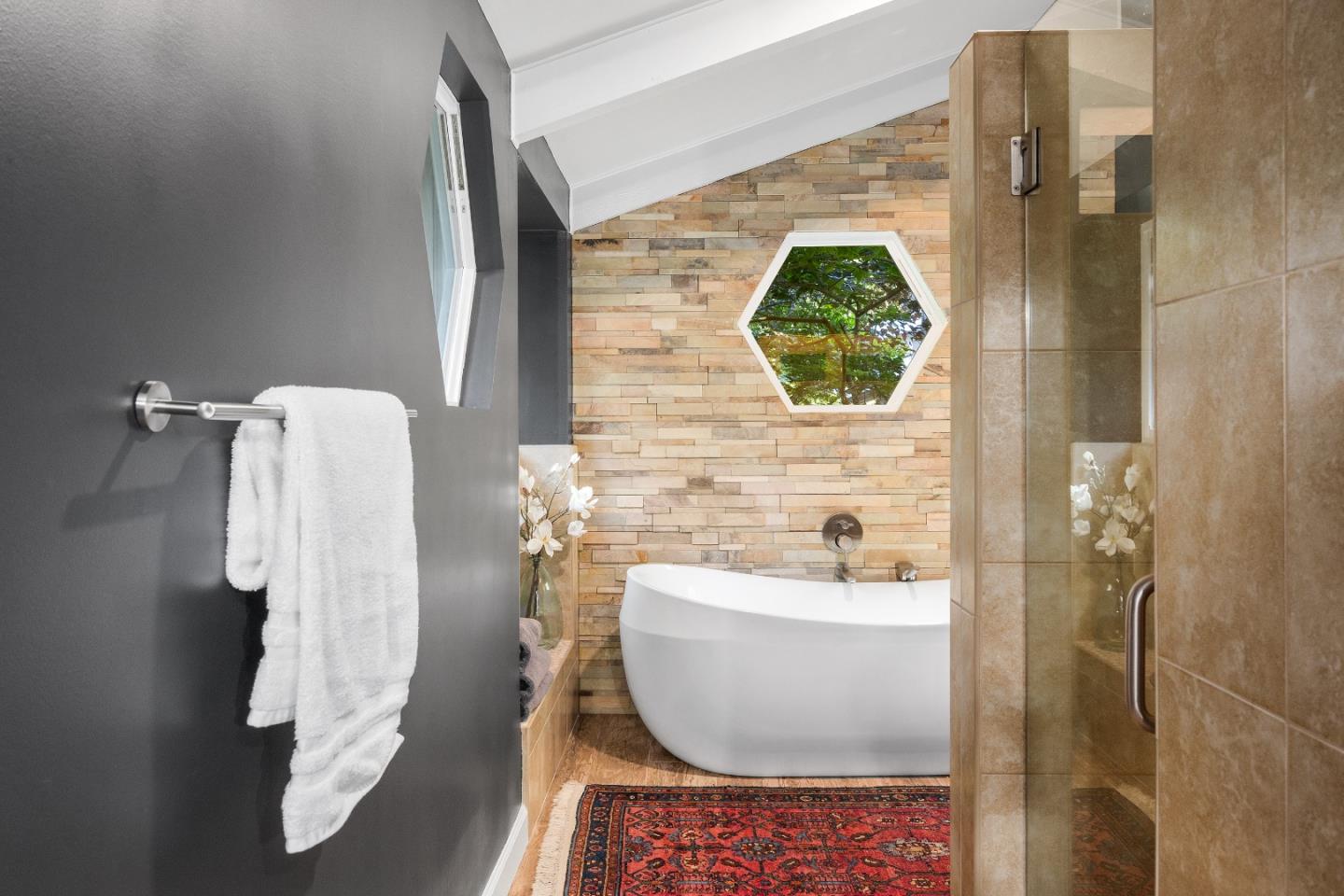 Detail Gallery Image 32 of 43 For 101 Endlich Dr, Santa Cruz,  CA 95060 - 5 Beds | 3/1 Baths