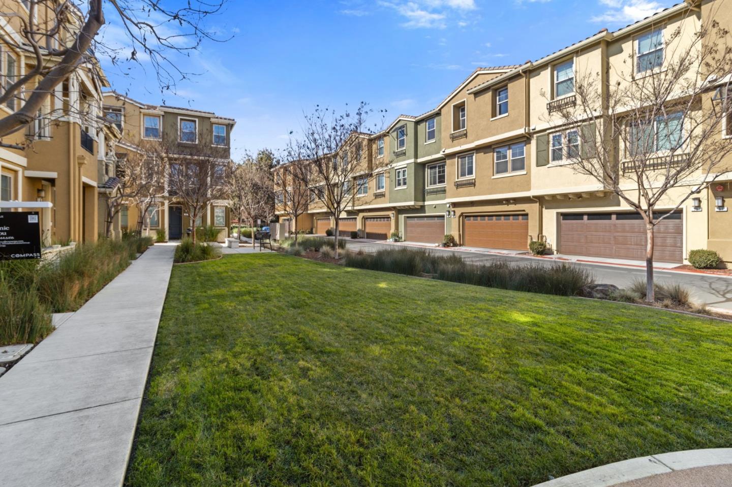 Detail Gallery Image 22 of 24 For 651 Cinnamon, Mountain View,  CA 94043 - 2 Beds | 2 Baths