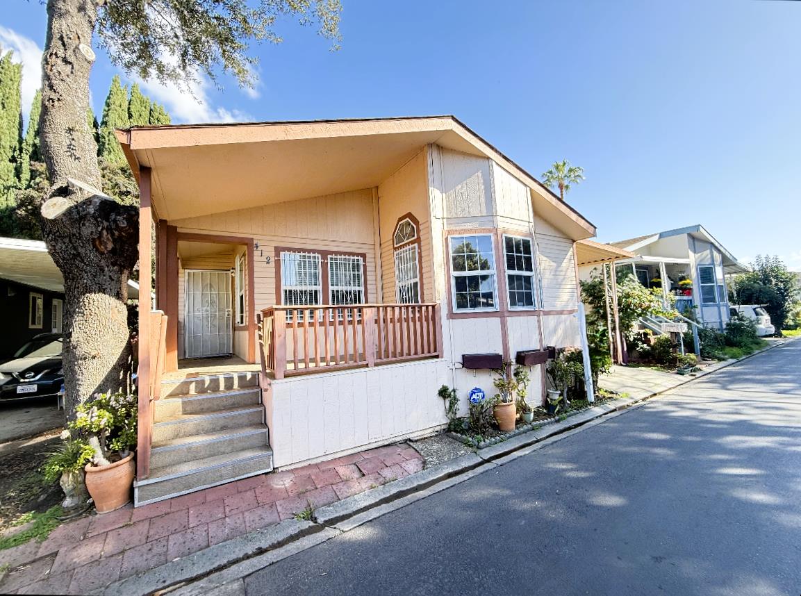 Detail Gallery Image 3 of 36 For 2151 Oakland Rd #412,  San Jose,  CA 95131 - 3 Beds | 2 Baths