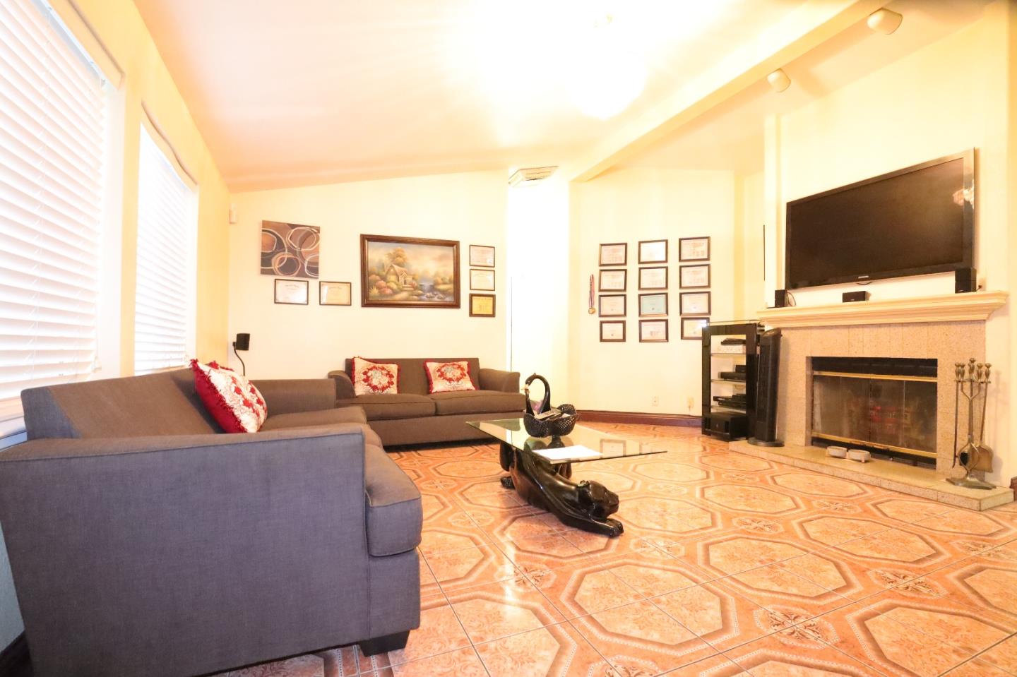 Detail Gallery Image 6 of 36 For 2151 Oakland Rd #412,  San Jose,  CA 95131 - 3 Beds | 2 Baths