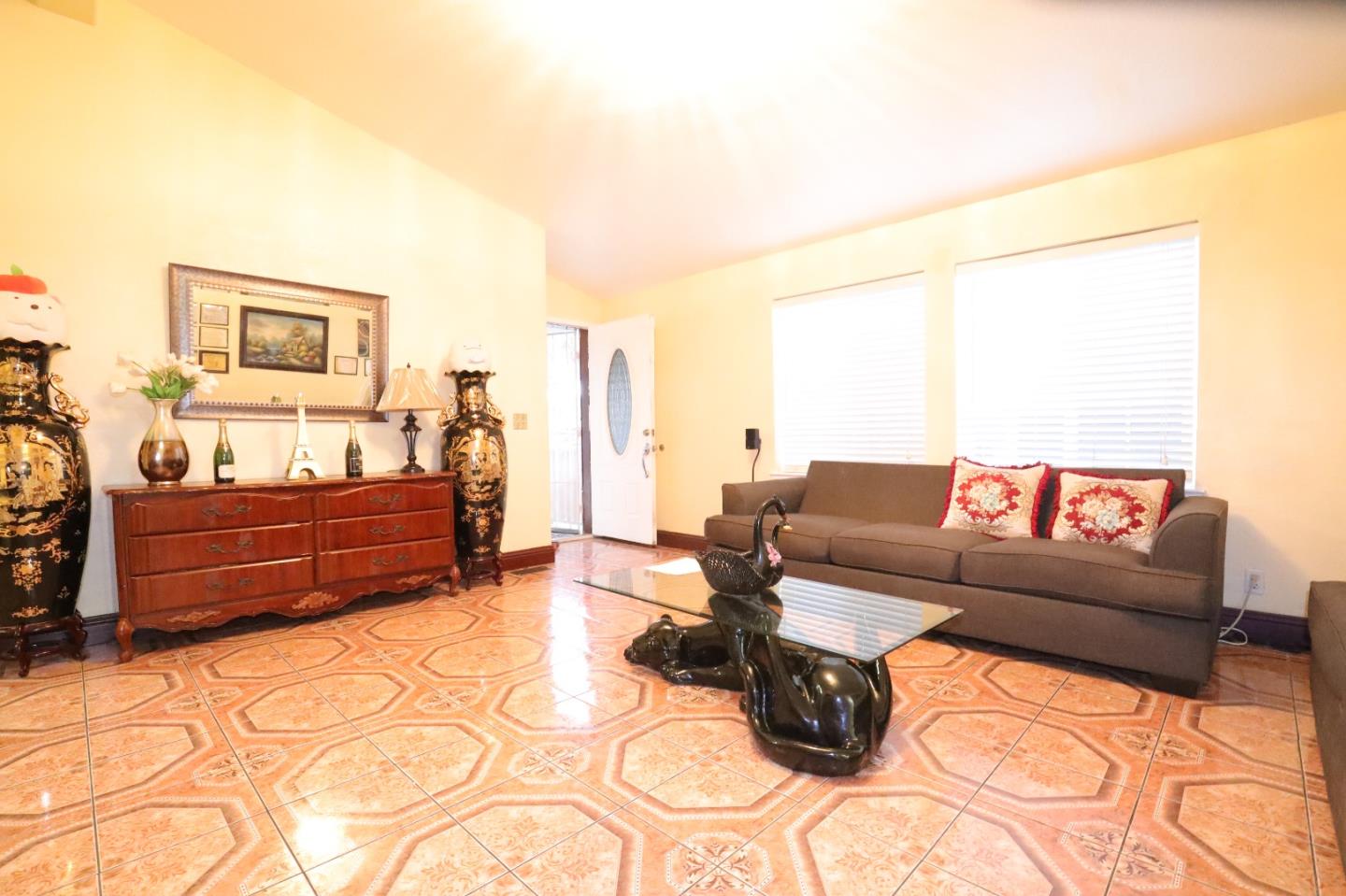 Detail Gallery Image 9 of 36 For 2151 Oakland Rd #412,  San Jose,  CA 95131 - 3 Beds | 2 Baths