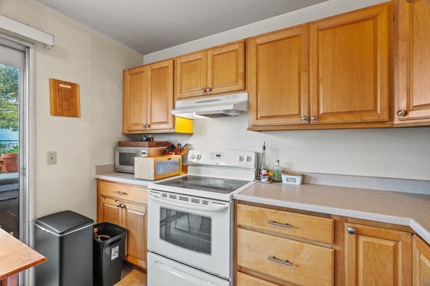 Detail Gallery Image 9 of 44 For 301 7th St, Pacific Grove,  CA 93950 - – Beds | – Baths