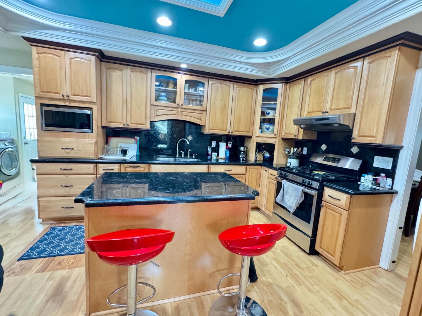 Detail Gallery Image 10 of 27 For 12785 Murphy Ave, San Martin,  CA 95046 - – Beds | – Baths