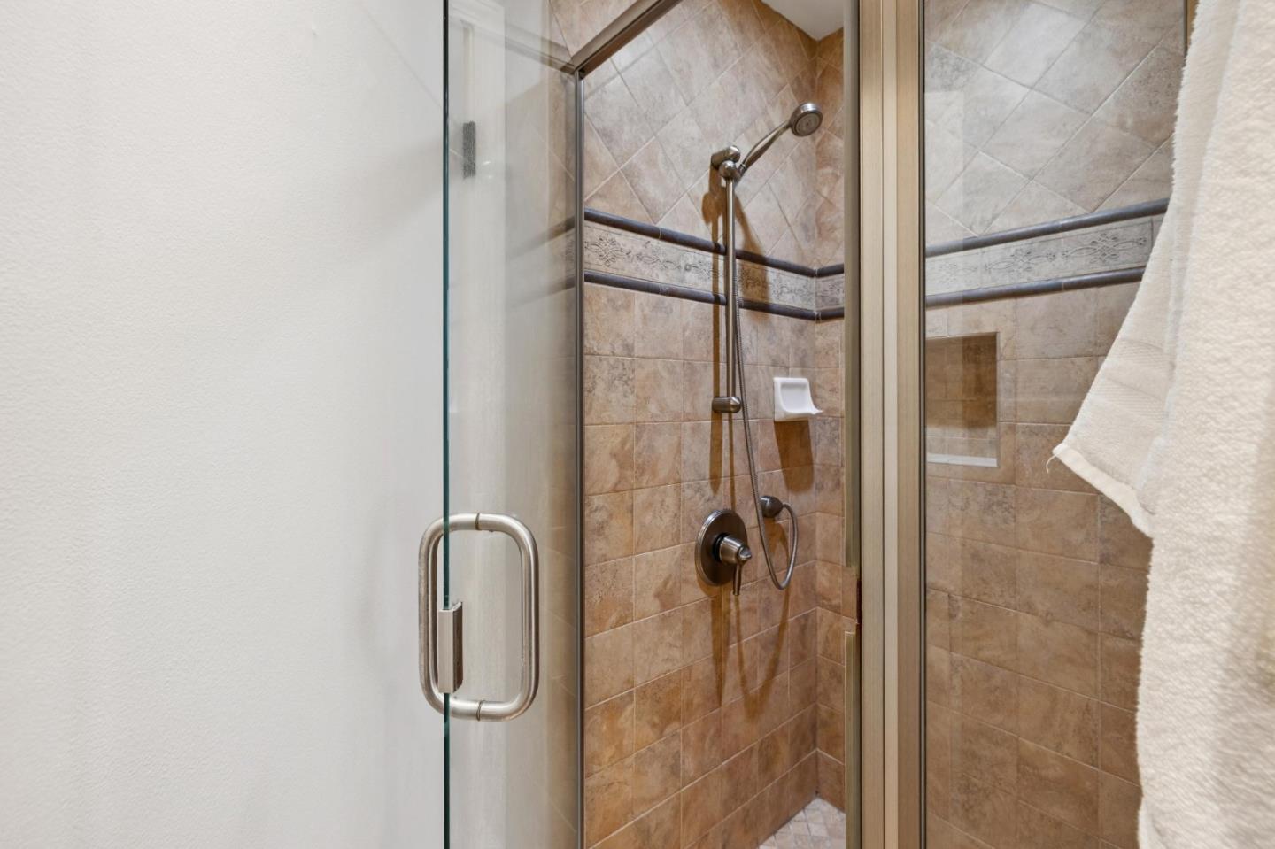 Detail Gallery Image 24 of 44 For 1140 Harbor Blvd, Belmont,  CA 94002 - 3 Beds | 1 Baths