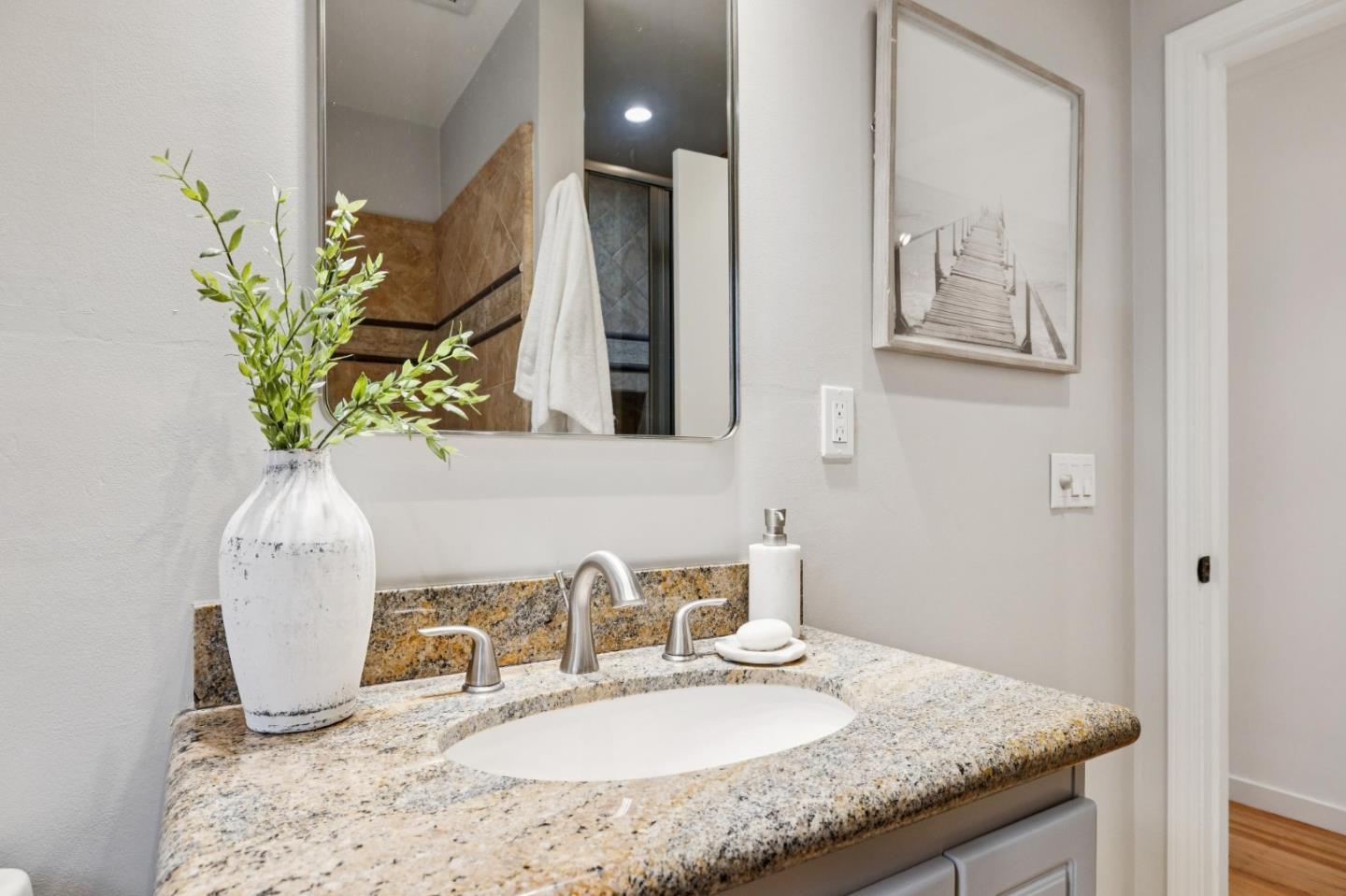 Detail Gallery Image 25 of 44 For 1140 Harbor Blvd, Belmont,  CA 94002 - 3 Beds | 1 Baths