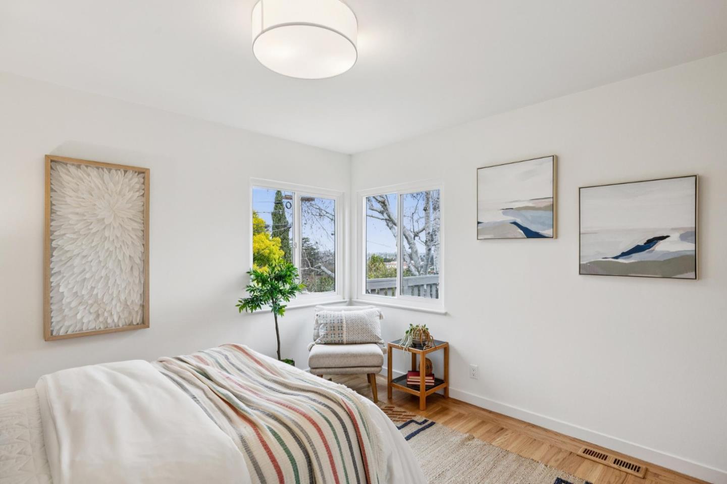 Detail Gallery Image 29 of 44 For 1140 Harbor Blvd, Belmont,  CA 94002 - 3 Beds | 1 Baths