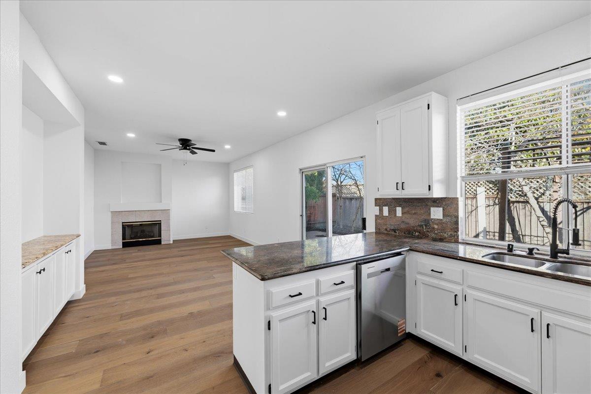 Detail Gallery Image 17 of 52 For 637 Powderhorn Ave, Santa Rosa,  CA 95407 - 4 Beds | 2/1 Baths