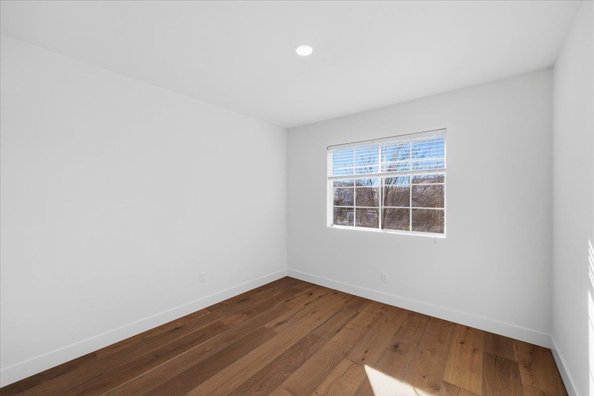 Detail Gallery Image 29 of 52 For 637 Powderhorn Ave, Santa Rosa,  CA 95407 - 4 Beds | 2/1 Baths