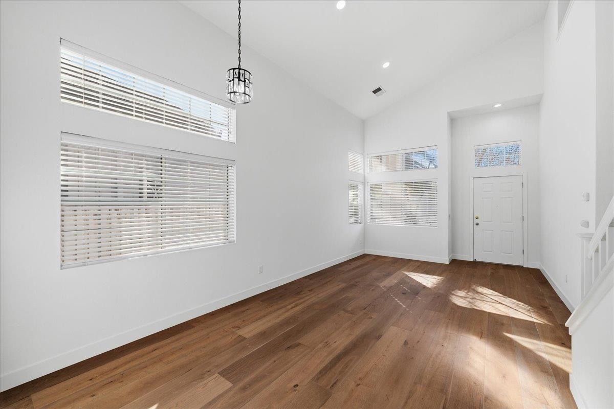 Detail Gallery Image 8 of 52 For 637 Powderhorn Ave, Santa Rosa,  CA 95407 - 4 Beds | 2/1 Baths