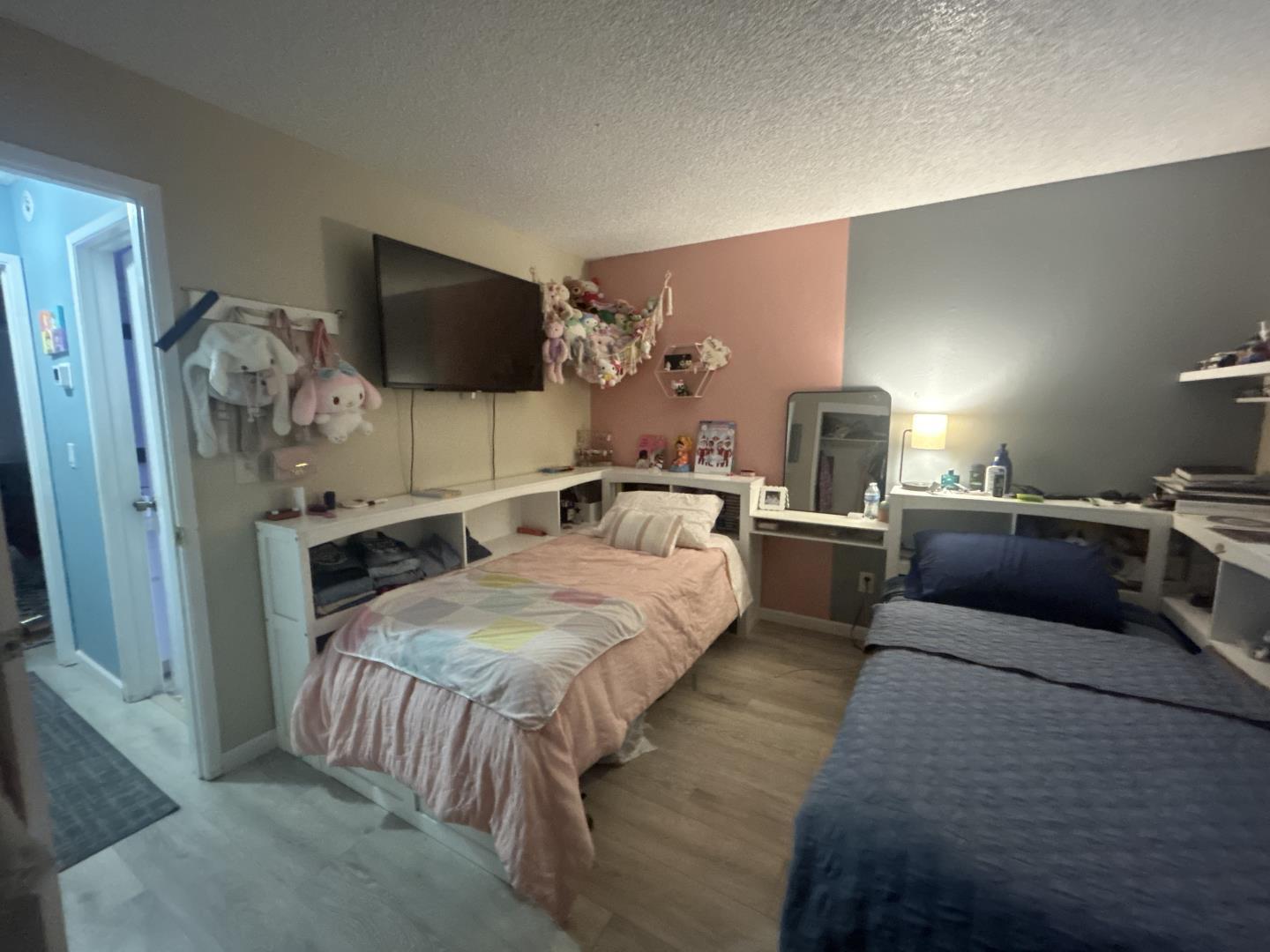 Detail Gallery Image 11 of 14 For 16 Marian Ct, San Rafael,  CA 94901 - – Beds | – Baths