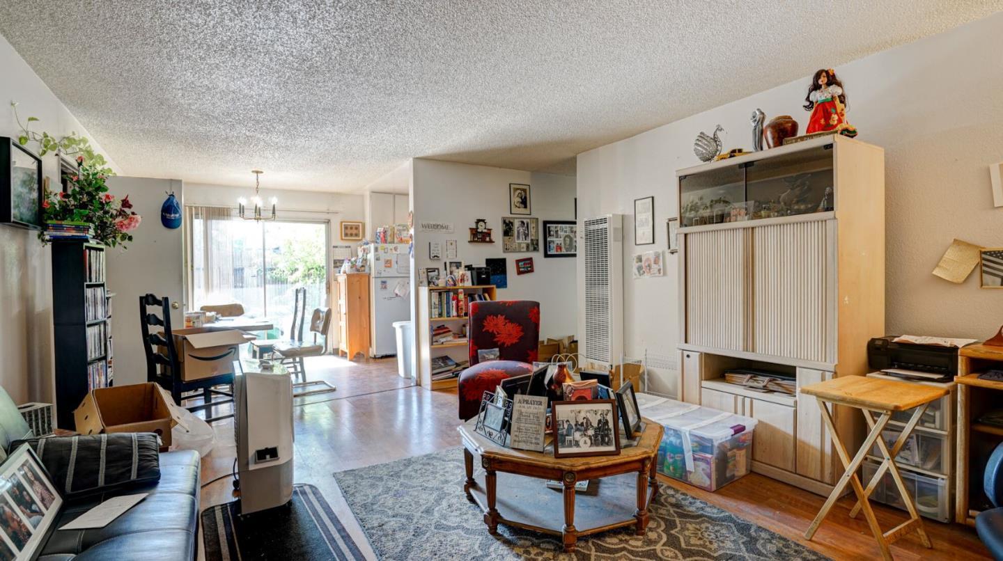 Detail Gallery Image 13 of 14 For 16 Marian Ct, San Rafael,  CA 94901 - – Beds | – Baths