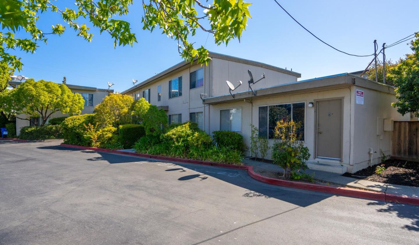 Detail Gallery Image 7 of 14 For 16 Marian Ct, San Rafael,  CA 94901 - – Beds | – Baths