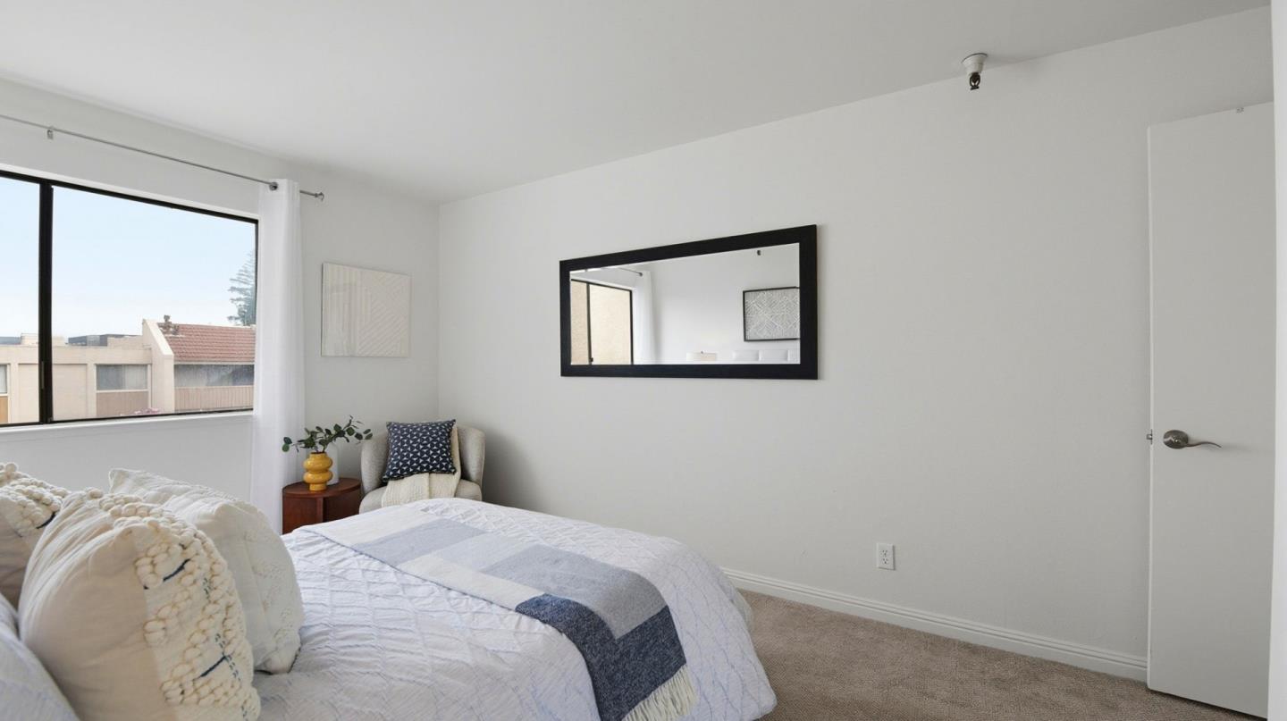 Detail Gallery Image 15 of 29 For 400 Ortega Ave #313,  Mountain View,  CA 94040 - 2 Beds | 1 Baths