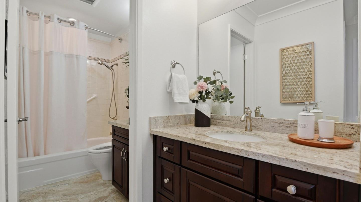 Detail Gallery Image 22 of 29 For 400 Ortega Ave #313,  Mountain View,  CA 94040 - 2 Beds | 1 Baths